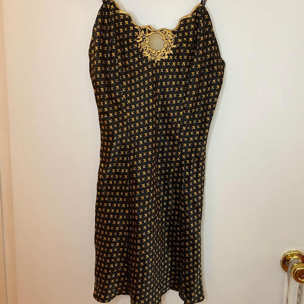 Victoria secret medium silk baby doll nighty black